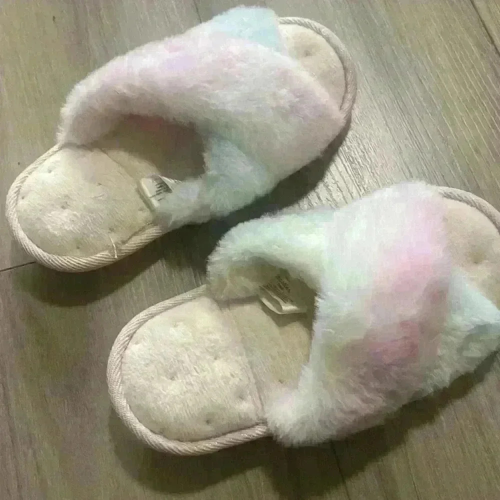 Fluffy slippers  size 13-1 totes - Picture 3 of 4